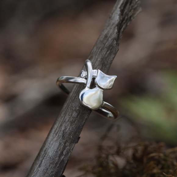 3/$25 🏷️  Sterling Silver Cat Ring Minimal Minimalist Ring Cat Tail Cute Ring - Picture 8 of 8